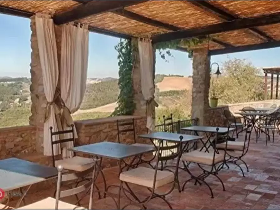 Immagine 4 di Casa colonica in vendita  a Casole D'elsa
