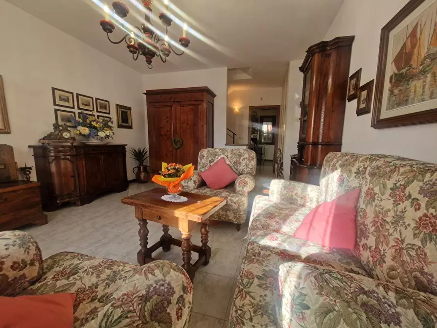 Immagine 4 di Villetta a schiera in vendita  a Rosignano Marittimo