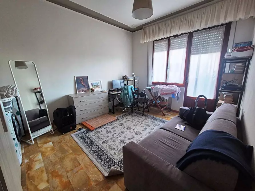 Immagine 18 di Appartamento in vendita  a Siena