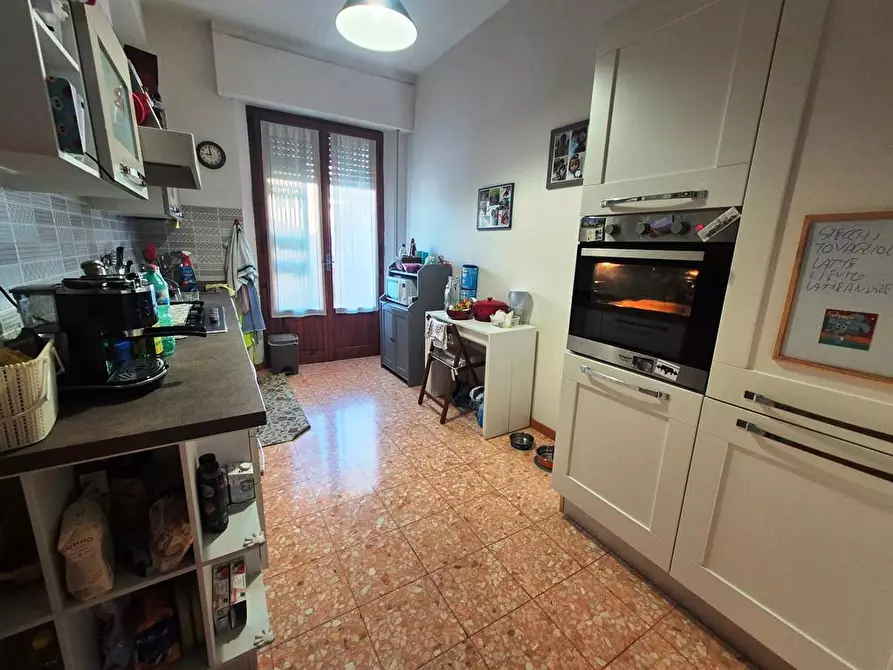 Immagine 3 di Appartamento in vendita  a Siena