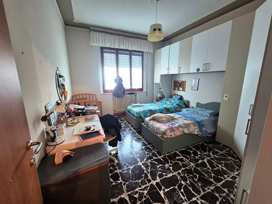 Immagine 16 di Appartamento in vendita  a Siena