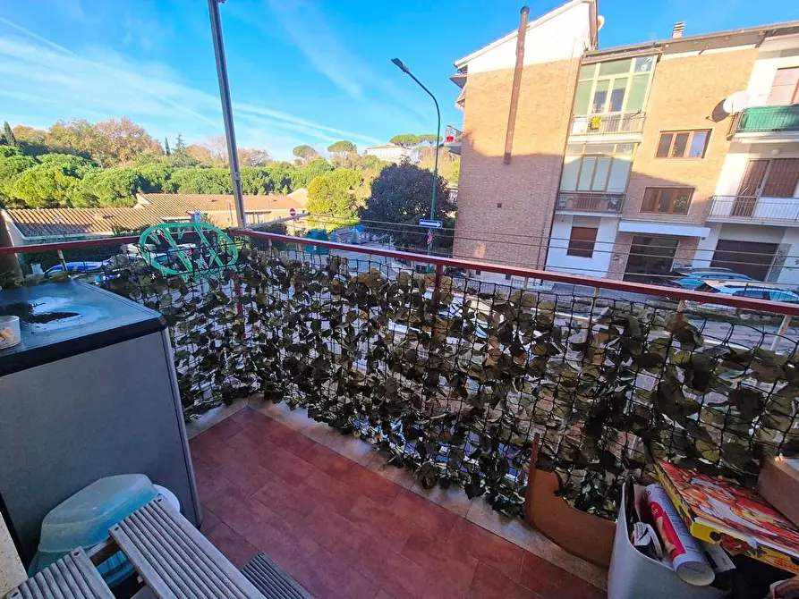 Immagine 5 di Appartamento in vendita  a Siena