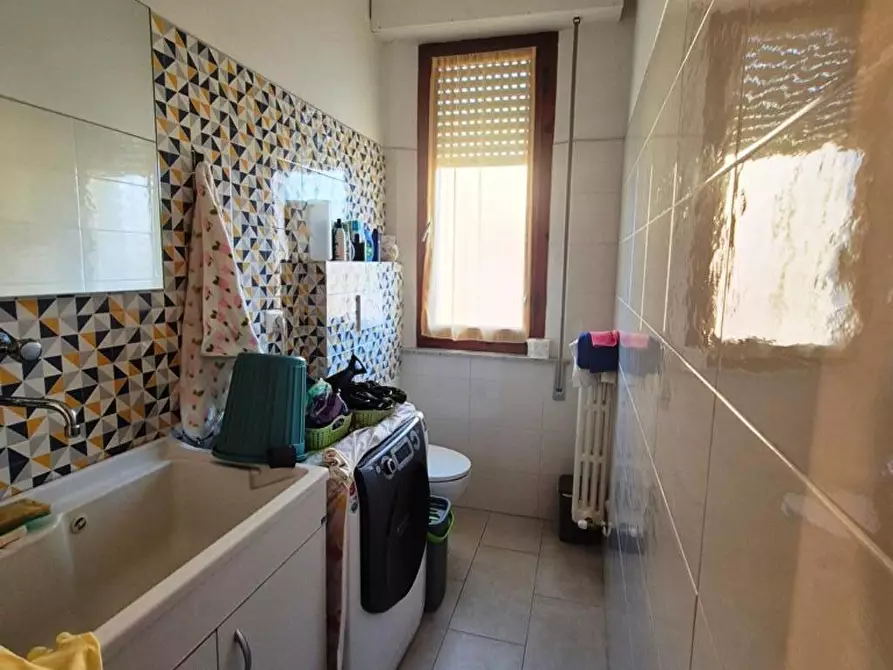 Immagine 10 di Appartamento in vendita  a Siena