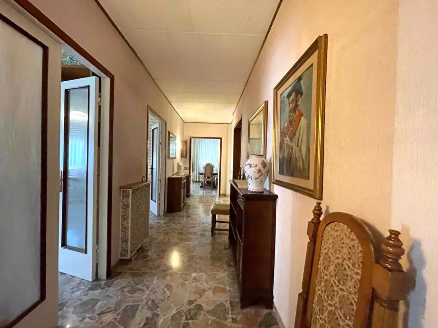 Immagine 13 di Appartamento in vendita  a Aulla