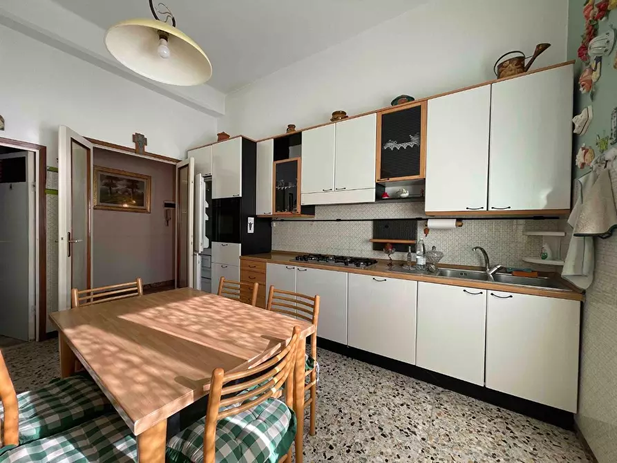 Immagine 16 di Appartamento in vendita  a Aulla