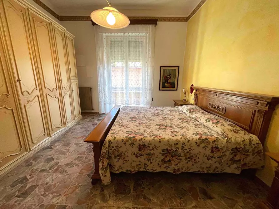 Immagine 18 di Appartamento in vendita  a Aulla