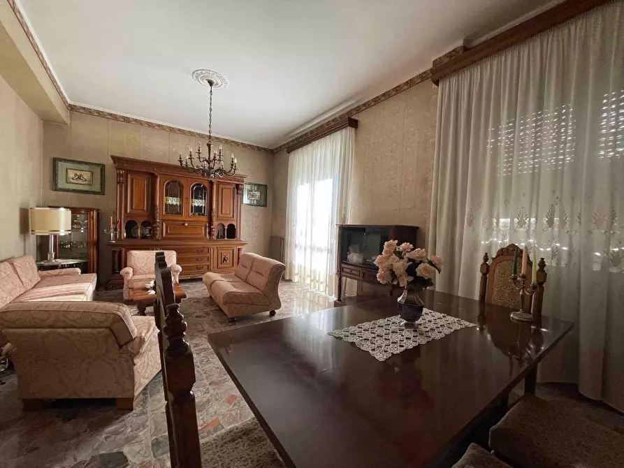 Immagine 7 di Appartamento in vendita  a Aulla