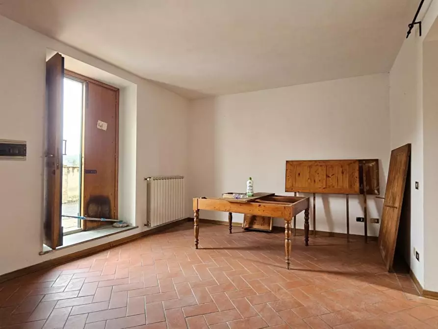 Immagine 5 di Appartamento in vendita  a Carmignano