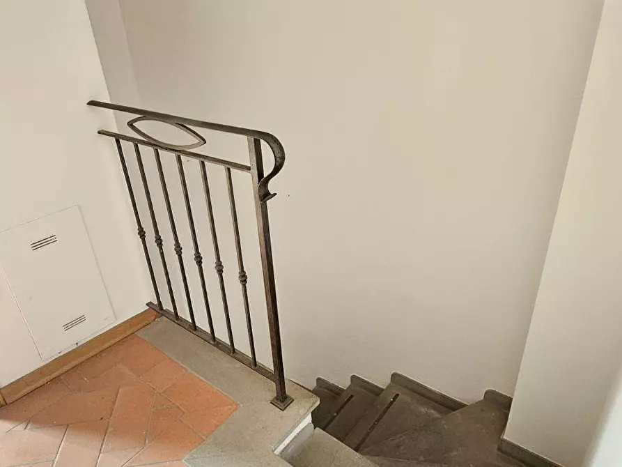 Immagine 13 di Appartamento in vendita  a Carmignano