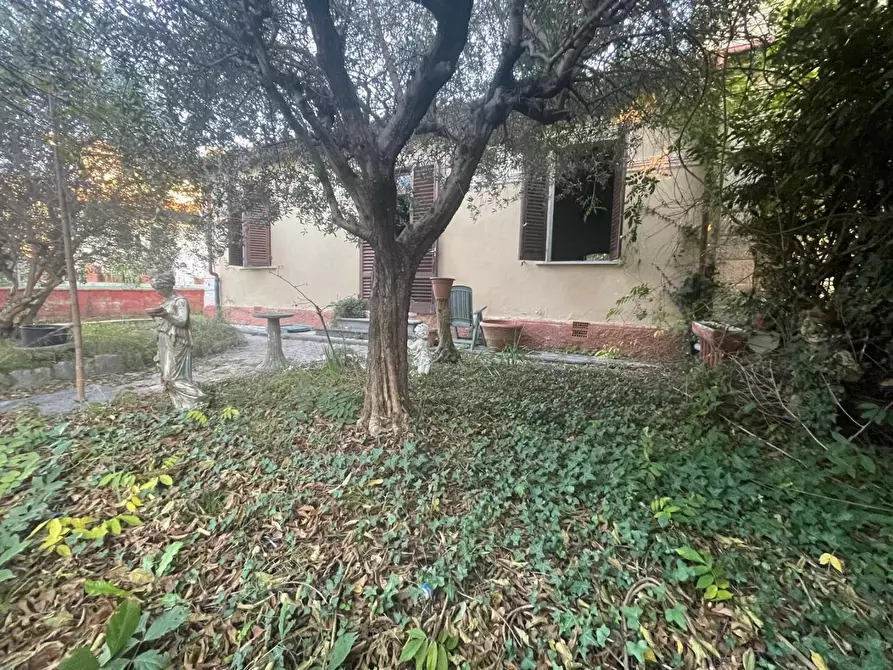 Immagine 9 di Casa bifamiliare in vendita  a Pietrasanta