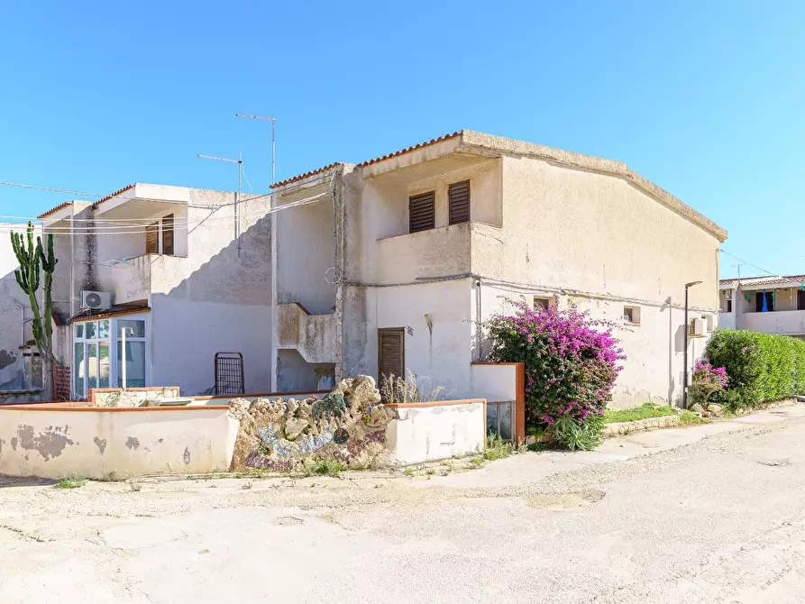 Immagine 2 di Appartamento in vendita  a Noto