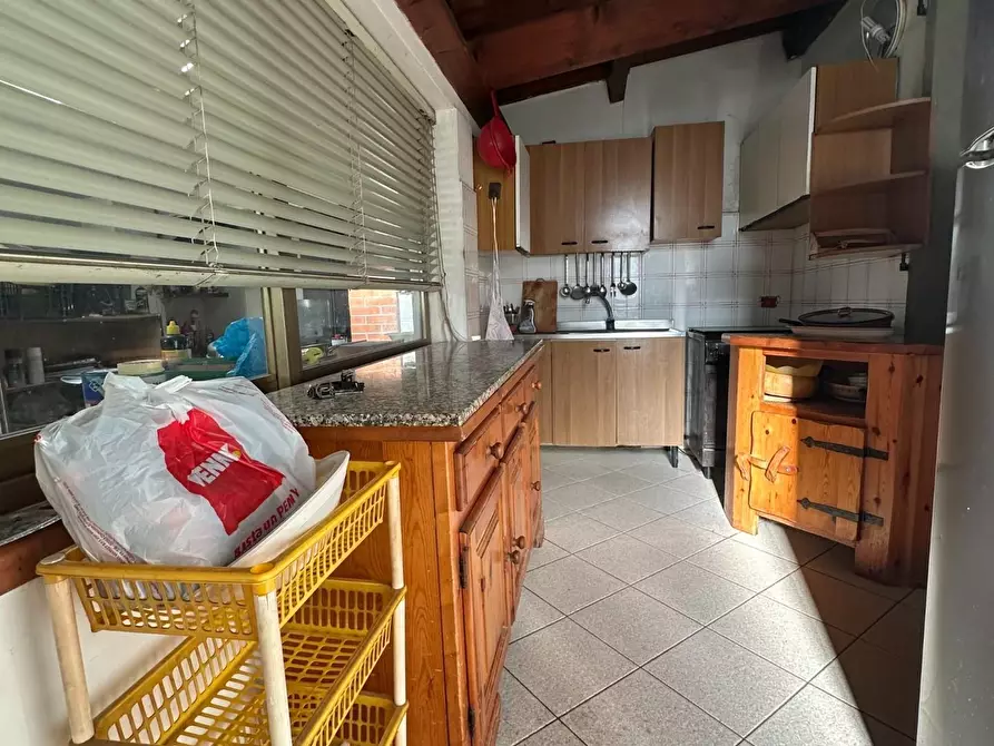 Immagine 10 di Casa bifamiliare in vendita  a Viareggio