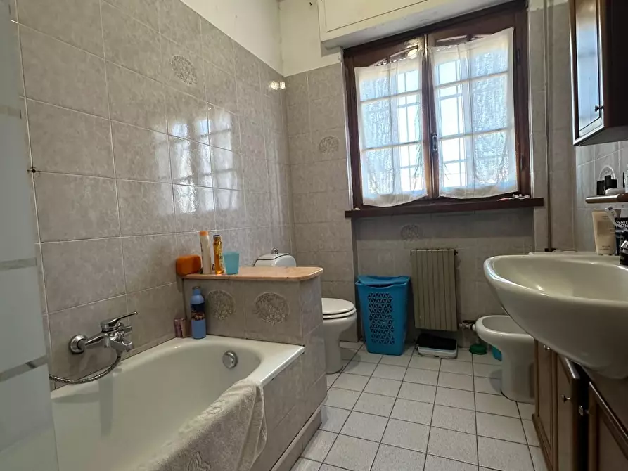 Immagine 50 di Casa bifamiliare in vendita  a Viareggio