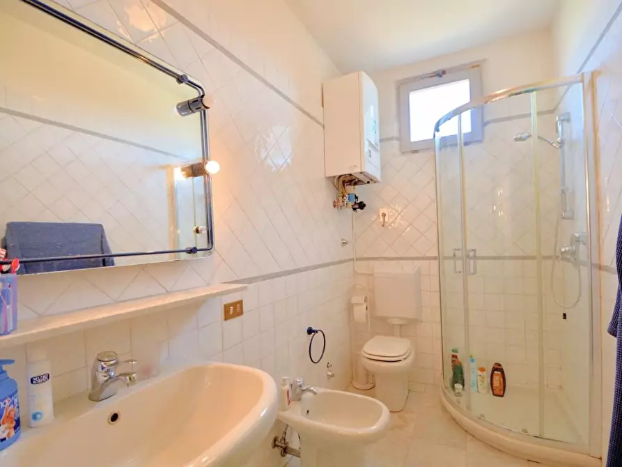 Immagine 8 di Appartamento in vendita  a Forte Dei Marmi