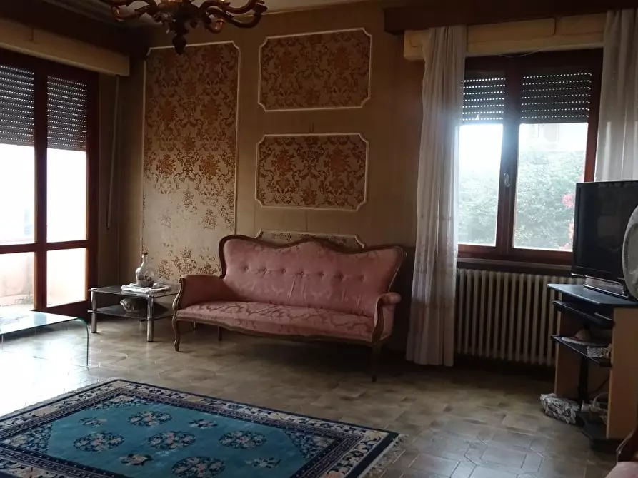 Immagine 16 di Mansarda in vendita  a Cascina