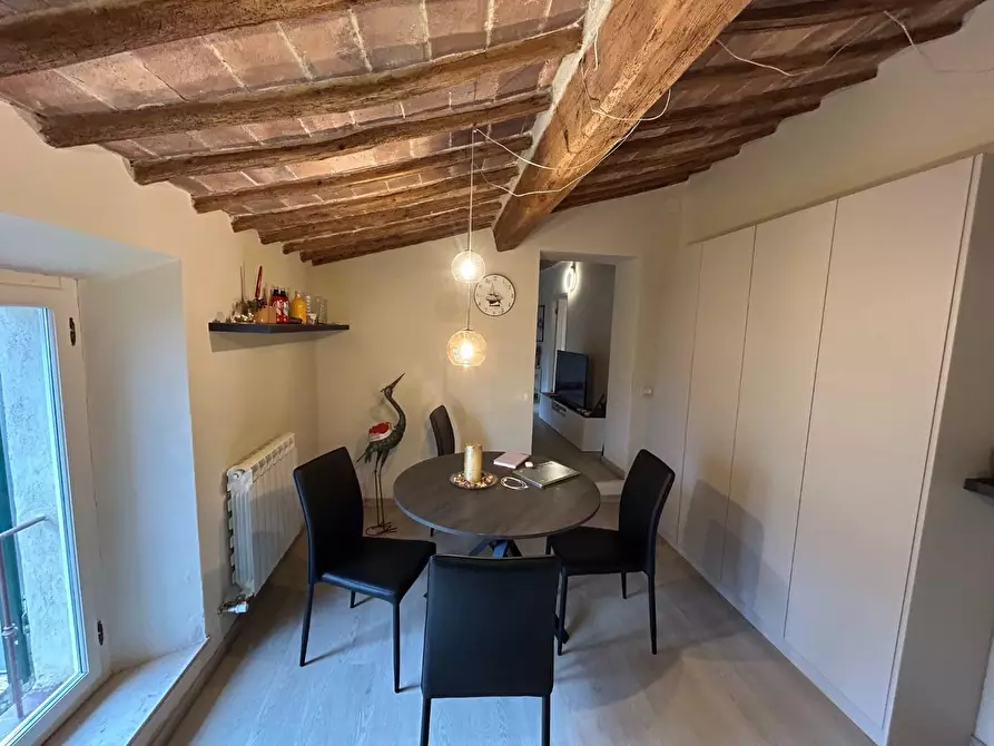 Immagine 2 di Porzione di casa in vendita  a Monteriggioni