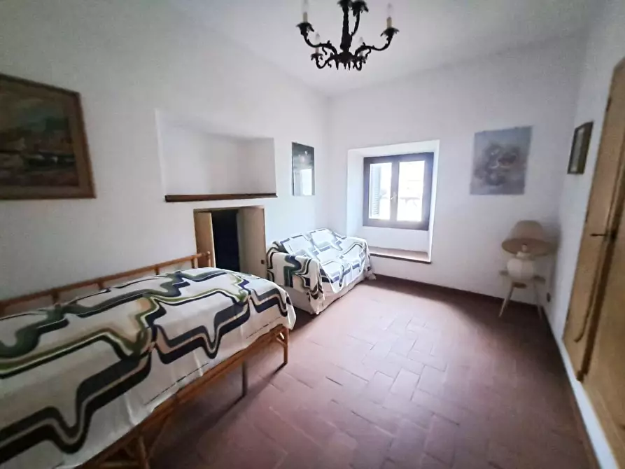 Immagine 18 di Casa bifamiliare in vendita  a Montignoso