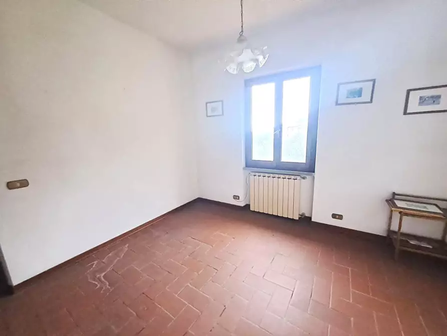 Immagine 22 di Casa bifamiliare in vendita  a Montignoso