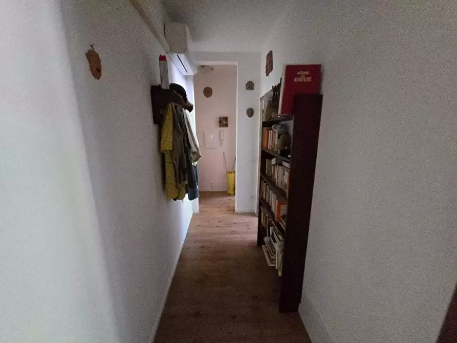 Immagine 12 di Casa indipendente in vendita  a Massa