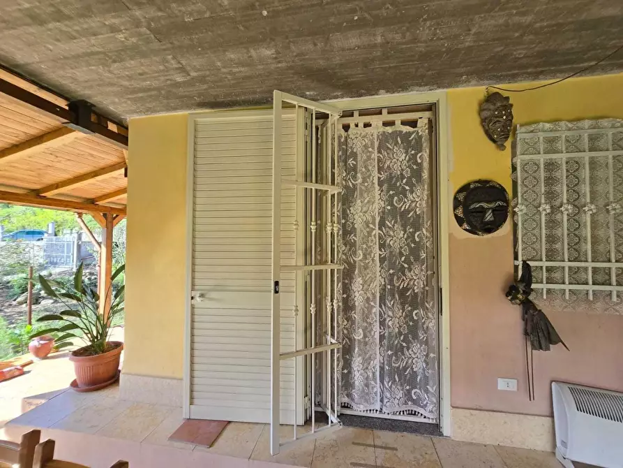 Immagine 30 di Casa indipendente in vendita  a Massa