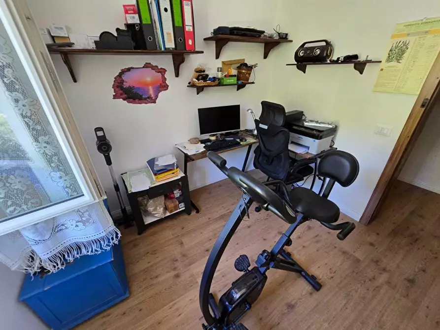 Immagine 13 di Casa indipendente in vendita  a Massa