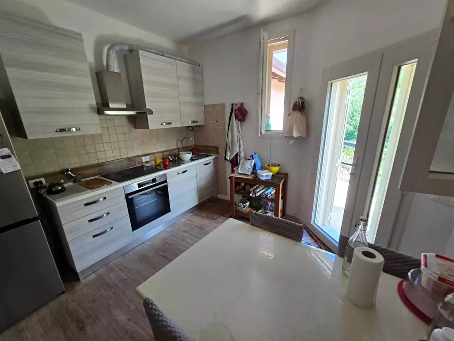 Immagine 6 di Casa indipendente in vendita  a Massa