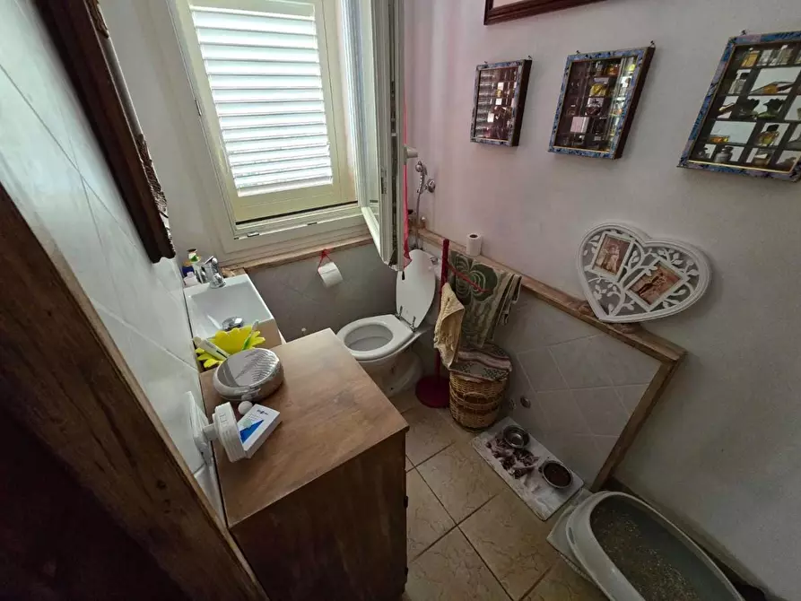 Immagine 28 di Casa indipendente in vendita  a Massa