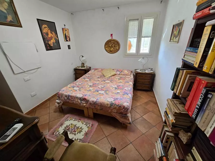 Immagine 39 di Casa indipendente in vendita  a Massa