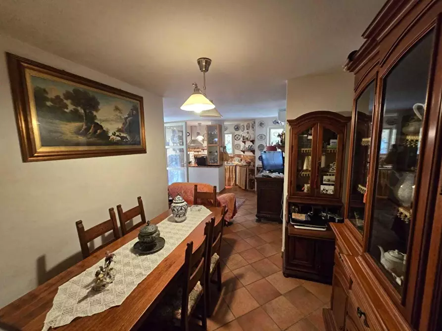 Immagine 35 di Casa indipendente in vendita  a Massa