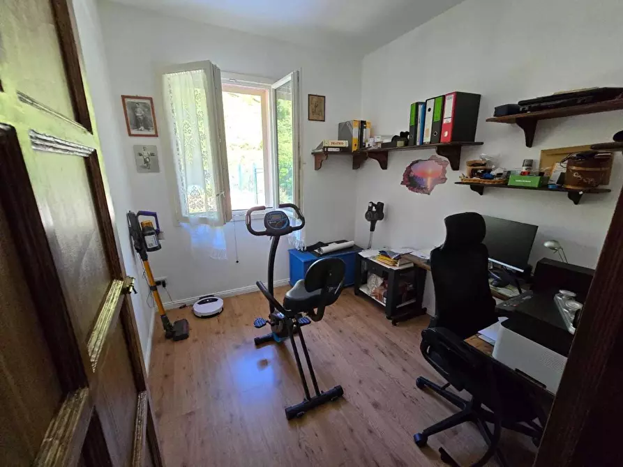 Immagine 14 di Casa indipendente in vendita  a Massa