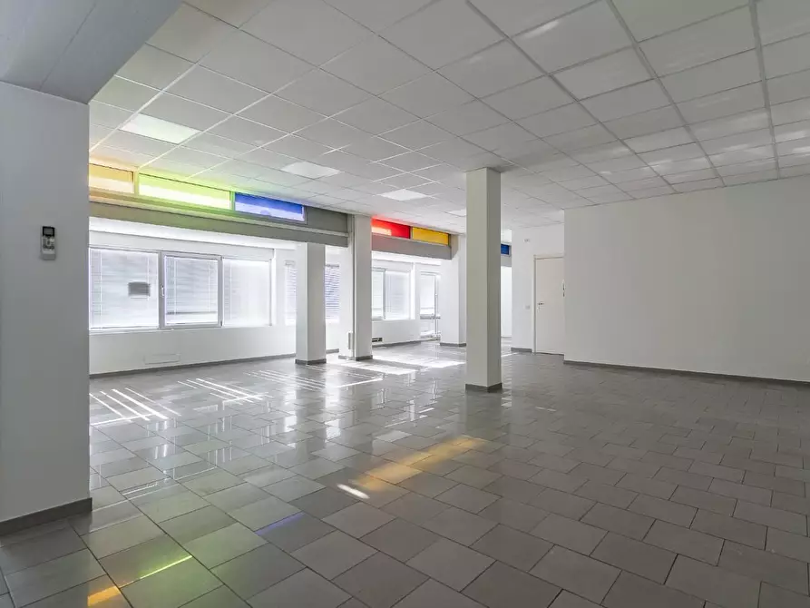 Immagine 5 di Ufficio in affitto  a Empoli
