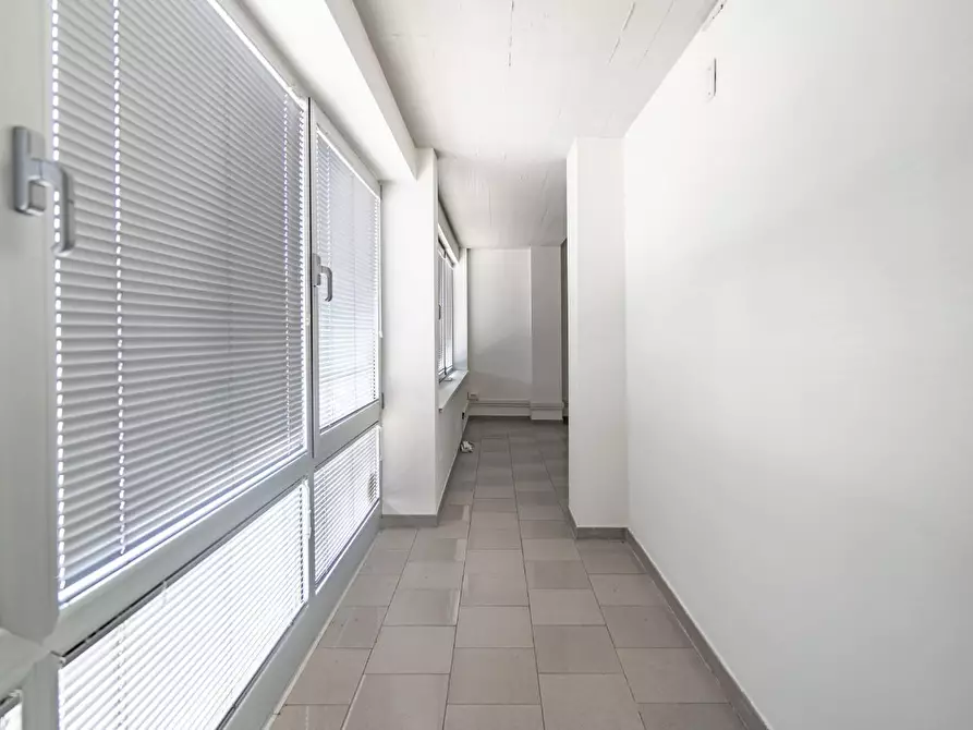 Immagine 16 di Ufficio in affitto  a Empoli