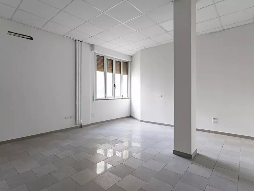 Immagine 20 di Ufficio in affitto  a Empoli