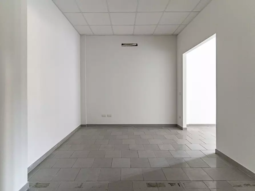 Immagine 24 di Ufficio in affitto  a Empoli