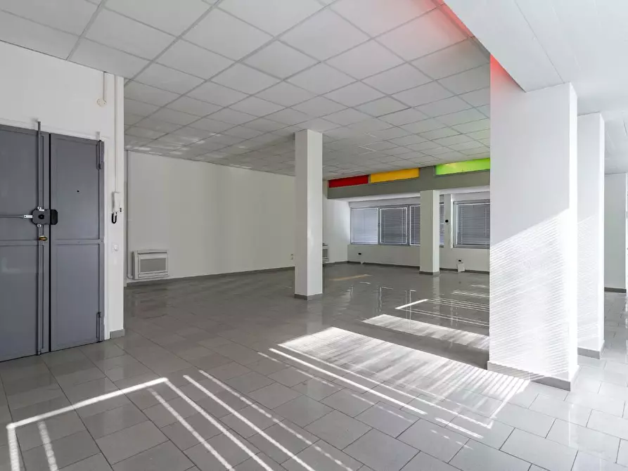 Immagine 2 di Ufficio in affitto  a Empoli