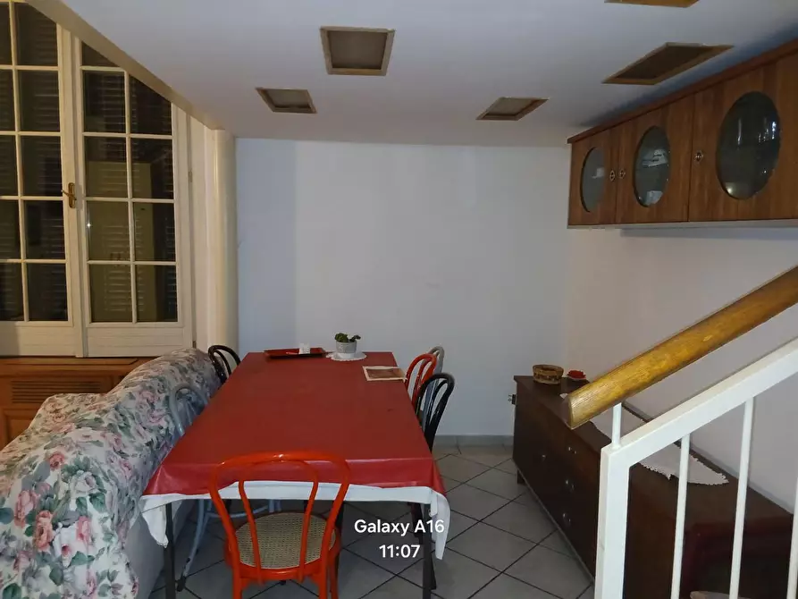 Immagine 4 di Appartamento in vendita  a Viareggio