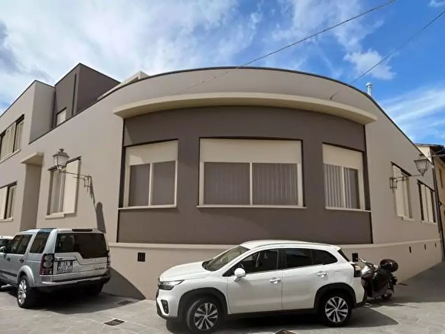 Immagine 1 di Appartamento in vendita  a Pisa