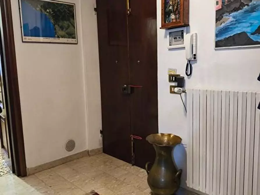 Immagine 25 di Casa semindipendente in vendita  a Castelnuovo Magra