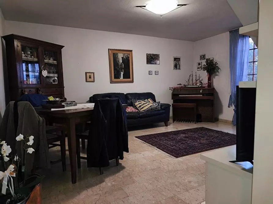 Immagine 12 di Casa semindipendente in vendita  a Castelnuovo Magra