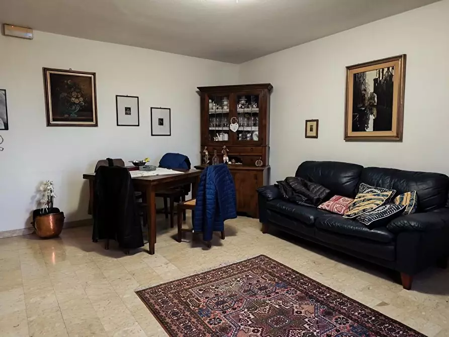 Immagine 10 di Casa semindipendente in vendita  a Castelnuovo Magra