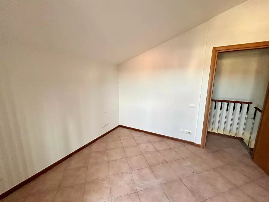 Immagine 20 di Appartamento in vendita  a Santa Croce Sull'arno