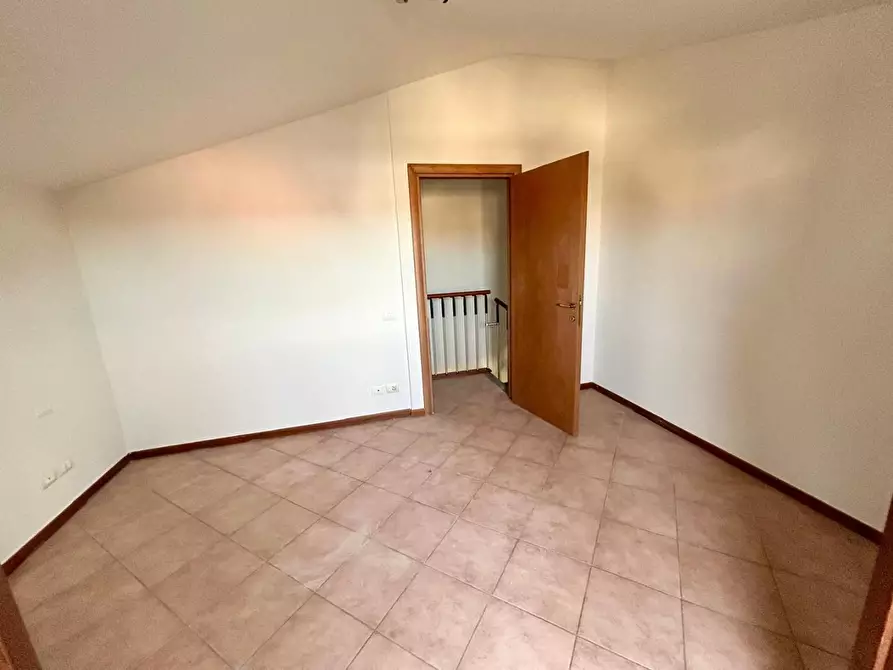 Immagine 21 di Appartamento in vendita  a Santa Croce Sull'arno