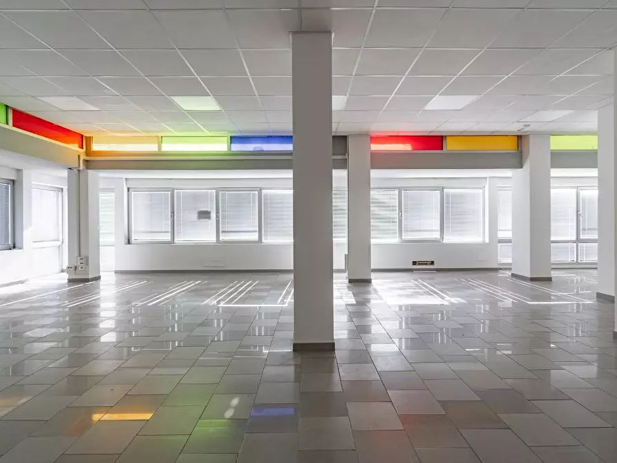 Immagine 9 di Ufficio in affitto  a Empoli