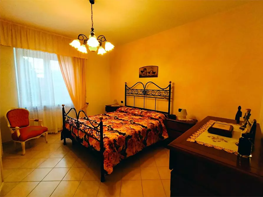 Immagine 16 di Casa semindipendente in vendita  a Ortonovo