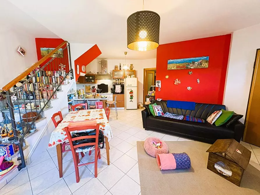 Immagine 26 di Appartamento in vendita  a Vinci