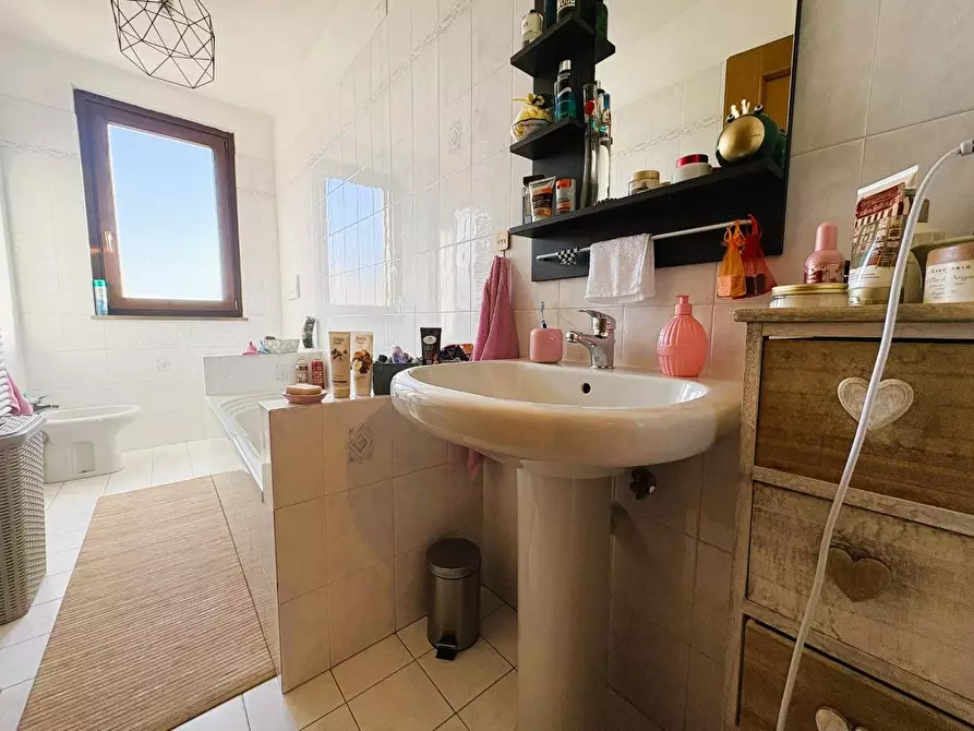 Immagine 33 di Appartamento in vendita  a Vinci