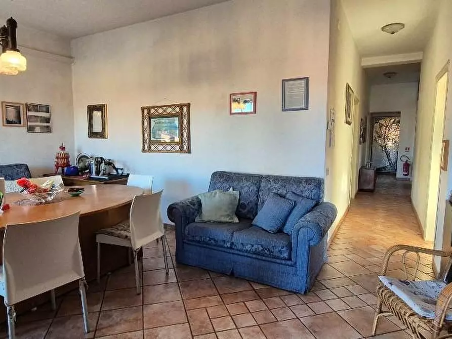 Immagine 13 di Appartamento in vendita  a Bientina