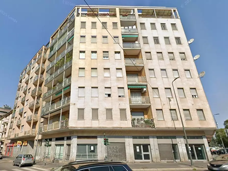 Immagine 1 di Magazzino in vendita  a Milano