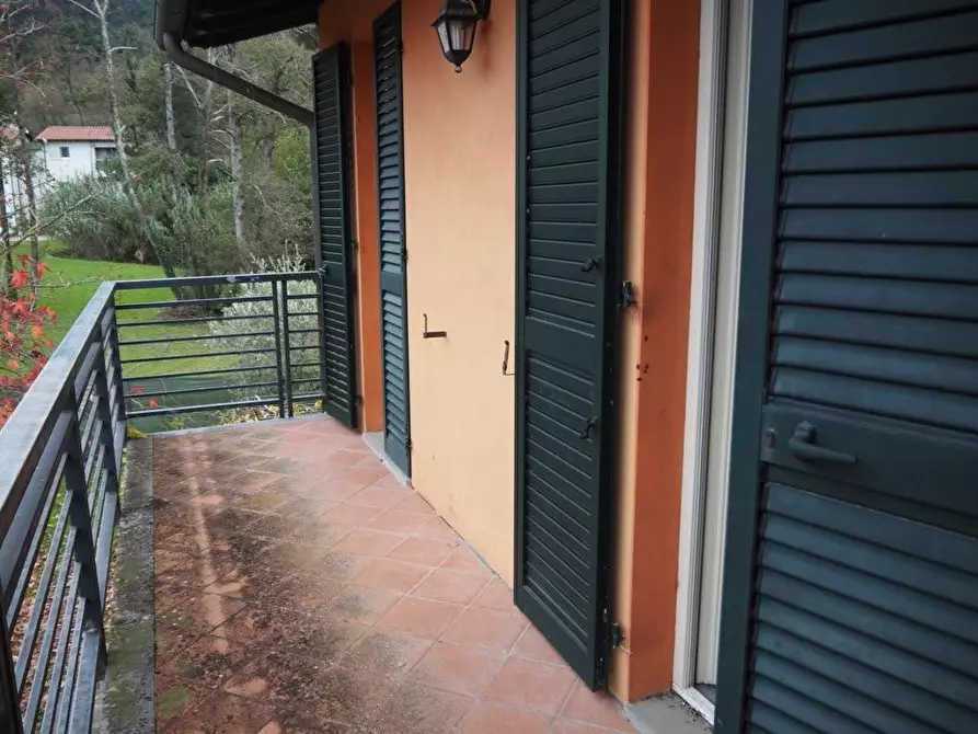 Immagine 21 di Villetta a schiera in vendita  a Capannori