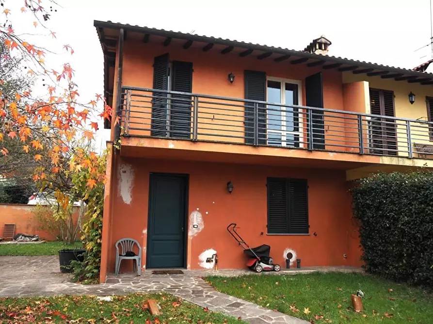 Immagine 30 di Villetta a schiera in vendita  a Capannori